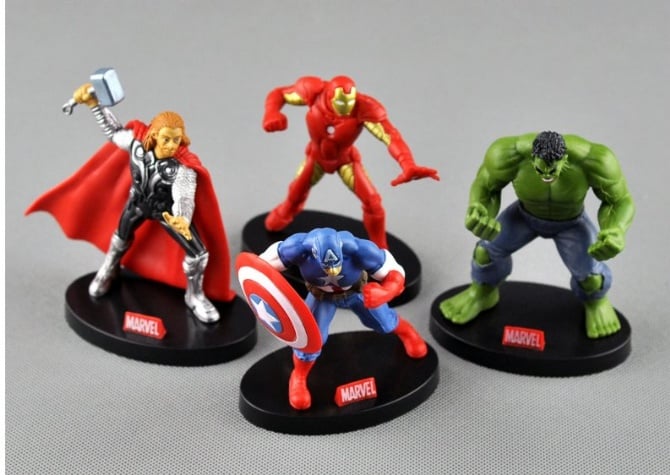 4 in 1 Marvel Captain America figure cake Topper for batman hulk spiderman iron man thor Wolverine