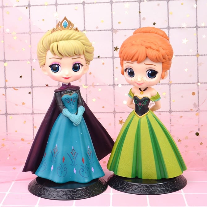 Frozen disney Princess Figurine / Cake Topper D2