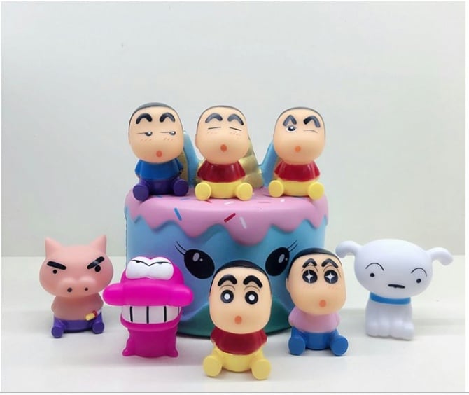 8 in 1 plastic shin chan Figurine Set Cake Topper
