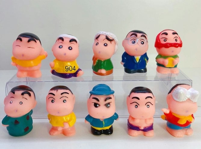 10 in 1 plastic Shin Chan Figurine Set Cake Topper