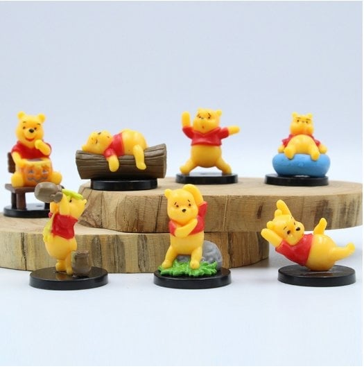 7 in  1 winnie the pooh Figurine Set / Cake Topper