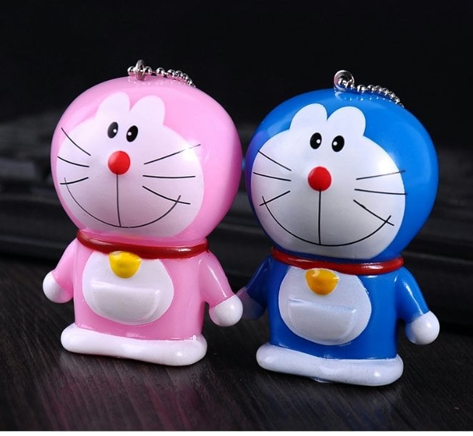 Doraemon cake topper key chain
