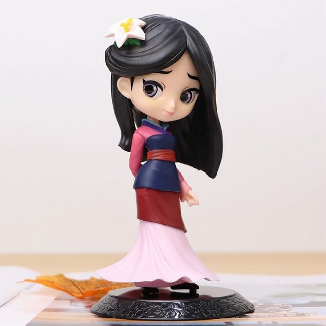 Mulan disney Princess Figurine / Cake Topper