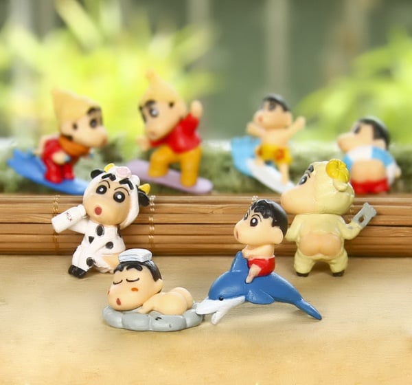 Shin Chan Figurine Set / Cake Topper (8 in 1)