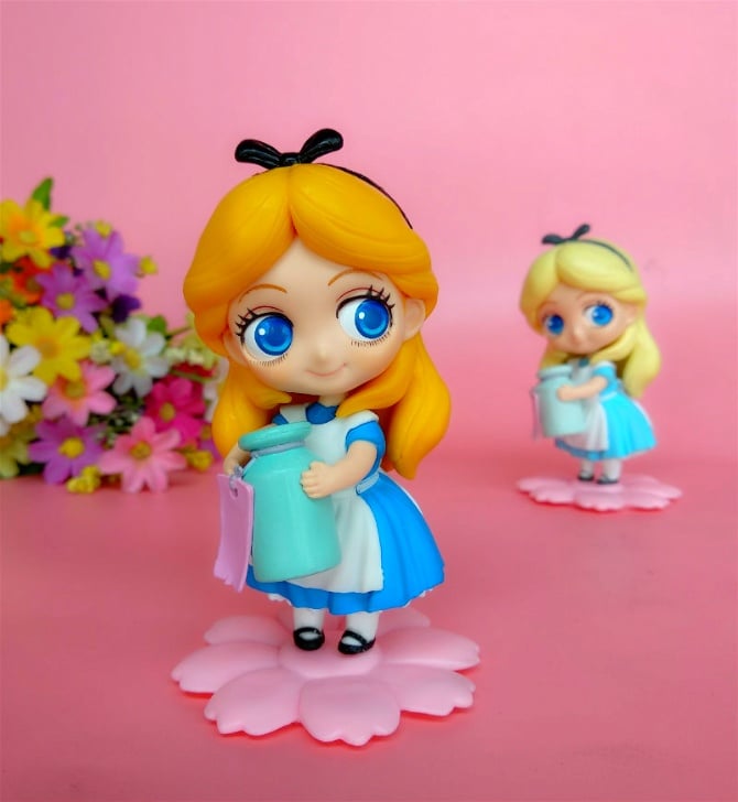 Small Alice Princess  with gift box Figurine / Cake Topper