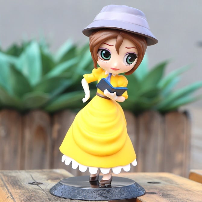 New design Bella princess  Figurine / Cake Topper