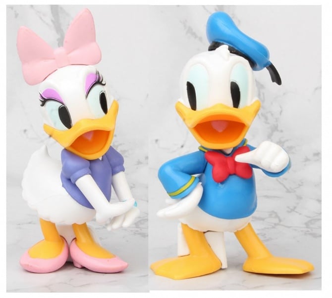 12cm  2 in  1 Donald Duck and Daisy Figurine Set / Cake Topper