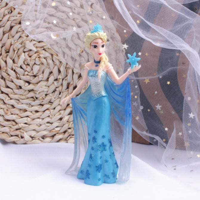 15.5cm Frozen Elsa Princess  Figurine / Cake Topper