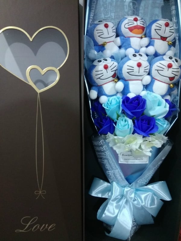 6pcs doraemon 9pcs soap flower bouquet with gift box