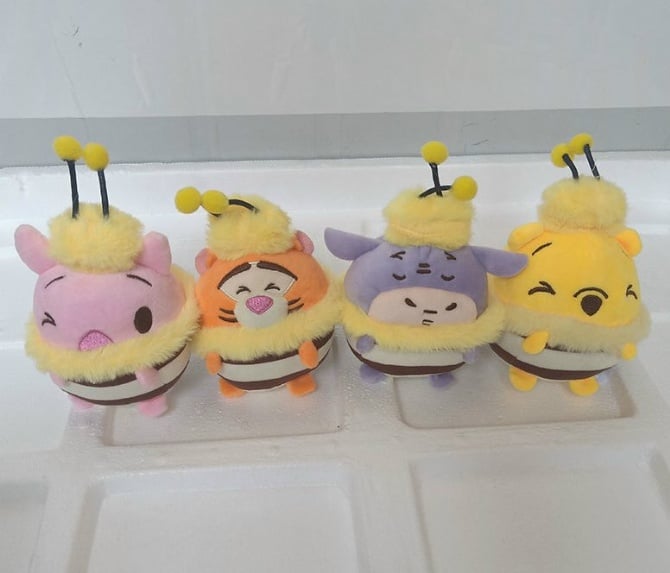 4 in 1 TSUM TSUM winnie the pooh with bee design - BIG