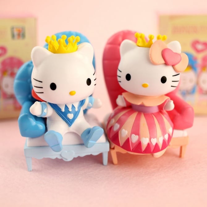 2 in 1 Hello Kitty weeding figure  / cake topper collection  with boxes