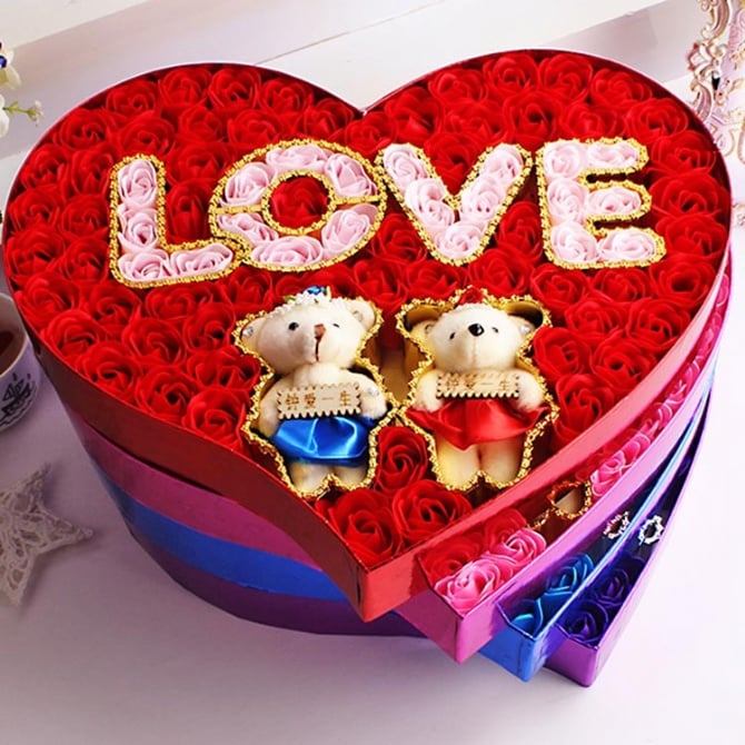 LOVE soap Flowers Gift box / Love Present for Birthday Anniversary Valentines