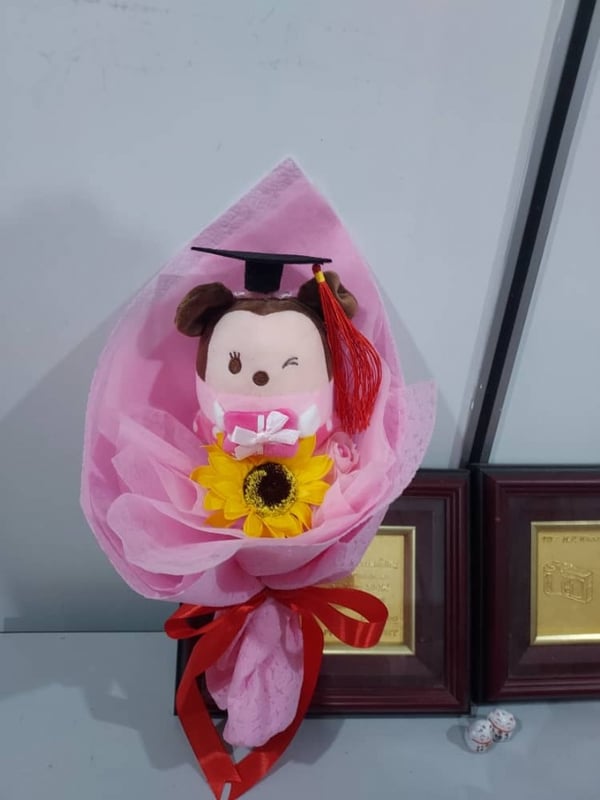 Graduation Tsum Tsum with 2pcs soap flower for Birthday Anniversary Valentines mother's father's day free present card -