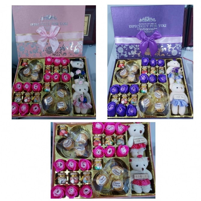 12pcs Flowers 8pcs wishing bottle candy 6pcs chocolate with 2 teddy Bear Gift Box