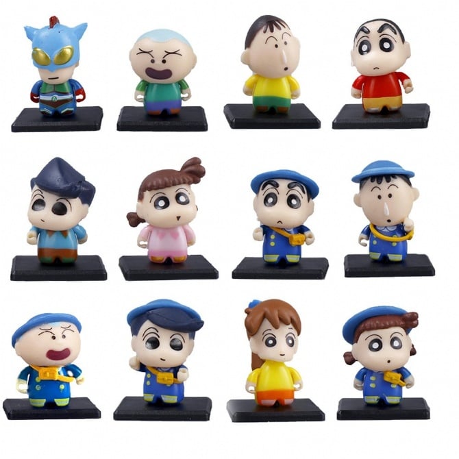 6 IN 1 Shin Chan Figurine set / cake Topper with base