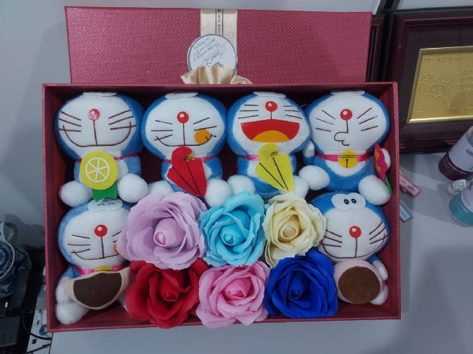 6pcs Doraemon 6pcs big soap flower with gift box - D2