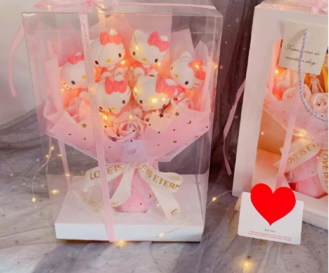6pcs Hello kitty bouquet soap flower with boxes free LED and card