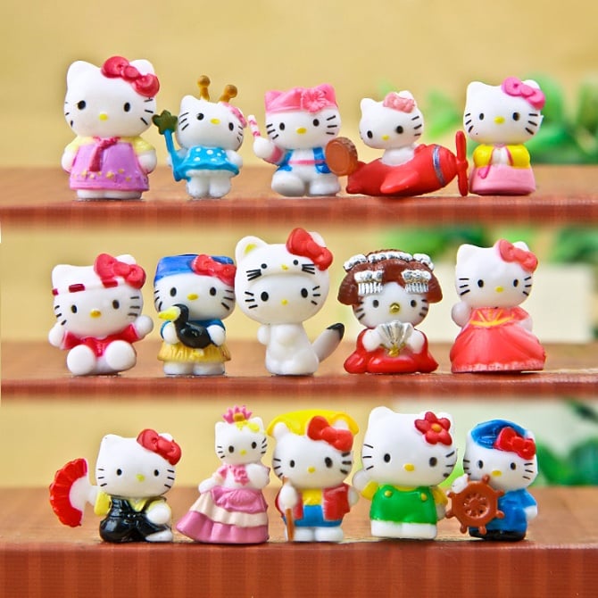 16 in 1 hello kitty cute collection / Cake topper +free sticker
