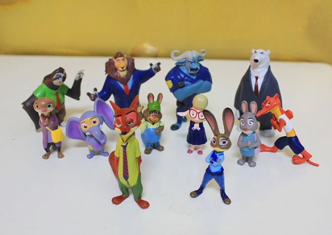 12 in 1 Zootopia Cake Topper /Figure set