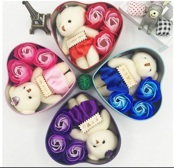 3pcs LOVE Flowers with teddy Bear / Soap Flowers Gift / Love Present for Birthday Anniversary Valentines mother's father's day present card