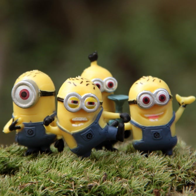 Minion Figurine Set / Cake Topper (4 in 1)+ free sticker