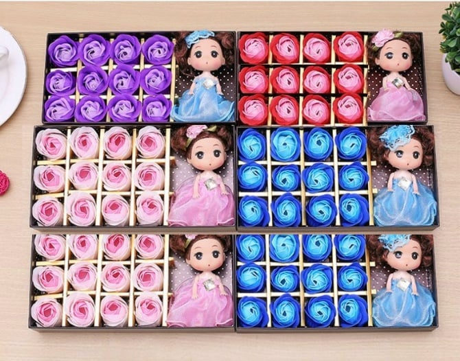 12pcs Flowers & baby girl Gift Box / Soap Flowers Gift / Love Present for Birthday Anniversary Valentines mother's father's day present card