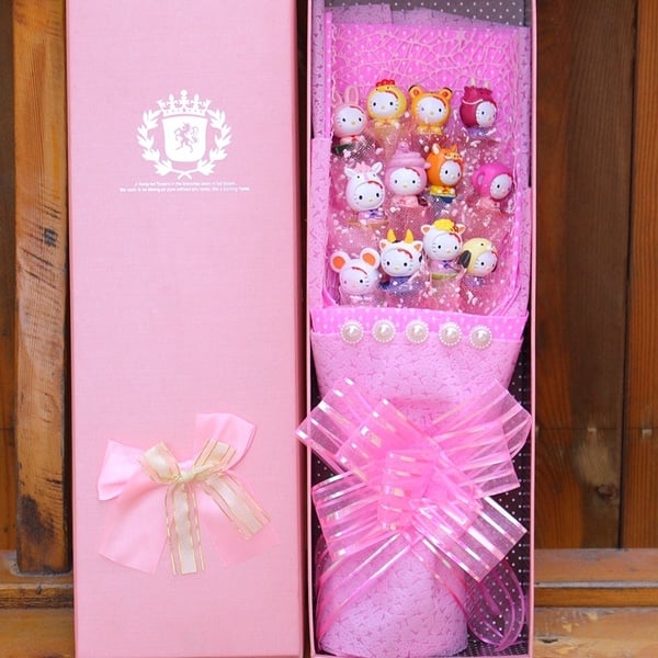 12pcs hello kitty Flowers with gift box /cartoon bouquet free present card