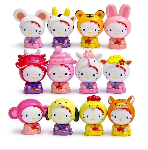 12 in 1 hello kitty cute collection / Cake topper