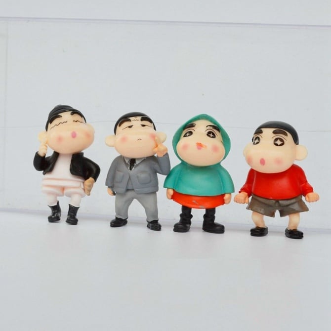 4 IN 1 Shin Chan Figurine set / cake Topper