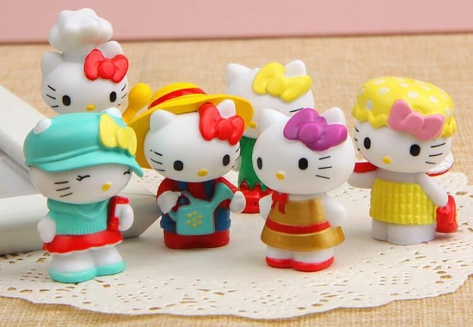 6 in 1 hello kitty Cake Figurine Topper Display