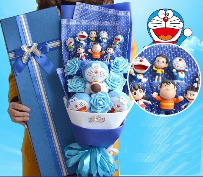13pcs Family doreamon and 5 big soap flower bouque