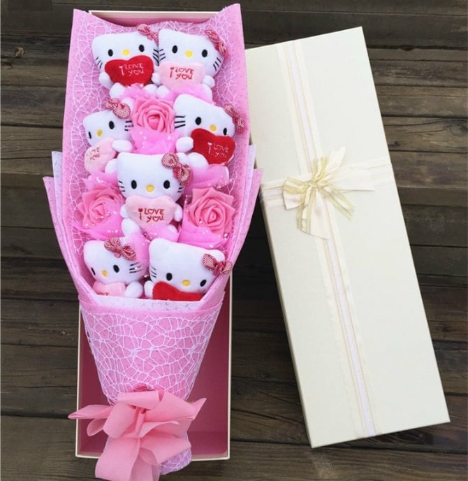 7pcs hello kitty and 3 big soap flower with gift box