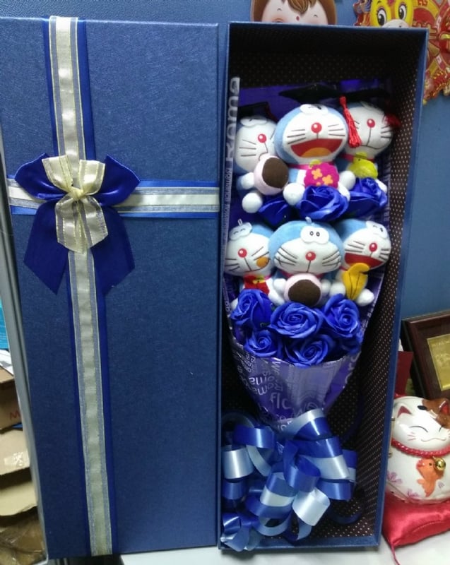 6pcs doraemon graduation 9pcs soap flower bouquet with gift box