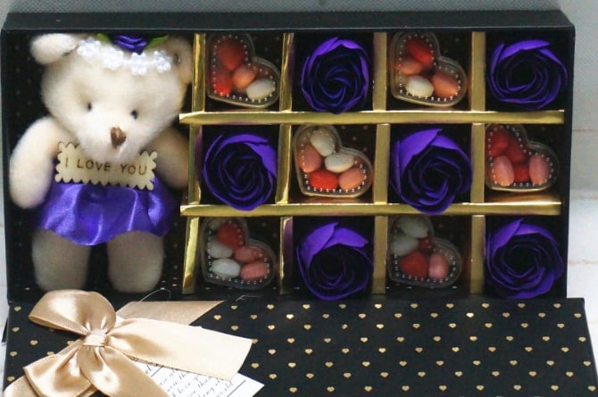 1 bear 6 soap flower 6 Wishing LOVE  Candy with gift box