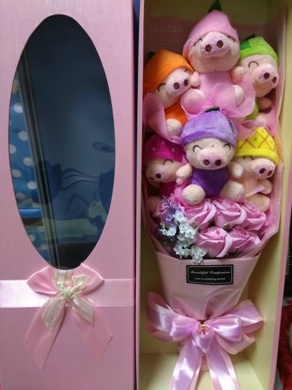6pcs fruit pig with 6pcs soap flower and gift box