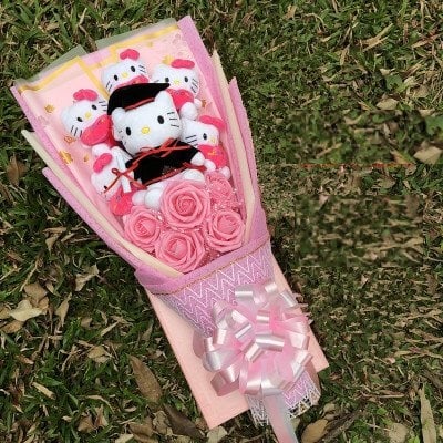 6pcs graduation hello kitty with 3 soap flower Gift box