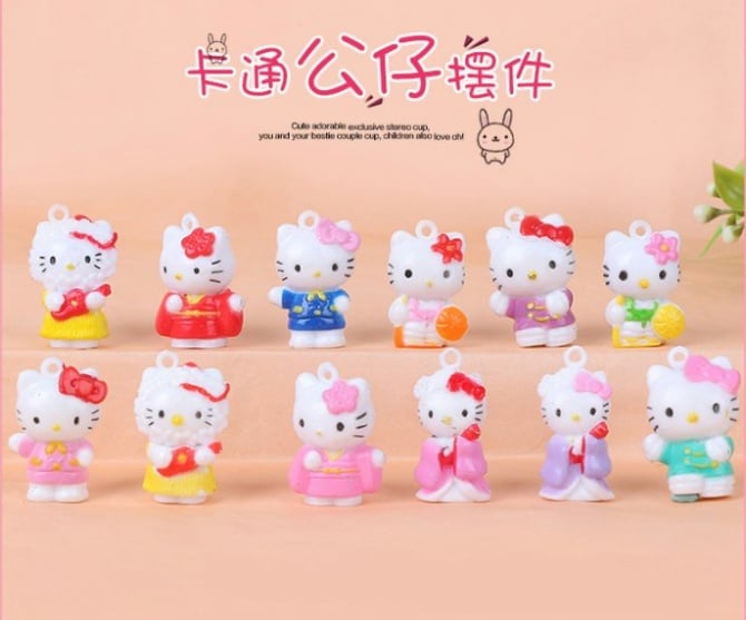 12 in 1 hello kitty cute collection / Cake topper