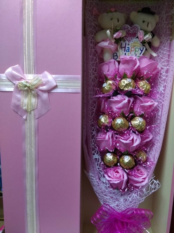 2pcs partner bear 11pcs soap flower with 9pcs ferrero rocher LOVE birthdays with gift box