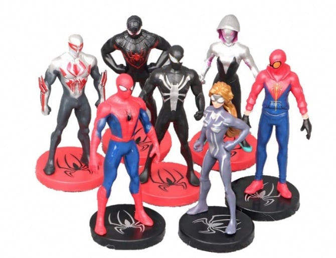 7 in 1 Figurine set / cake Topper for Marvel's The Avengers BATMAN SPIDERMAN